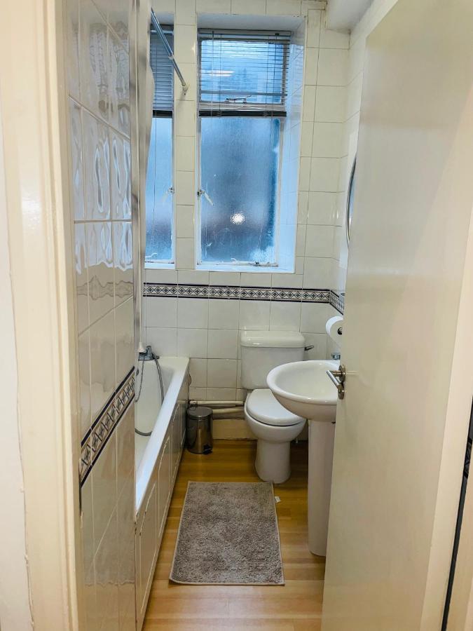 Amazing 2 Bedroom Apartment London Exteriör bild
