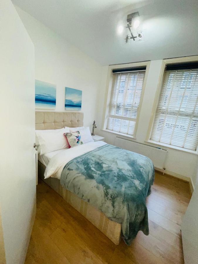 Amazing 2 Bedroom Apartment London Exteriör bild